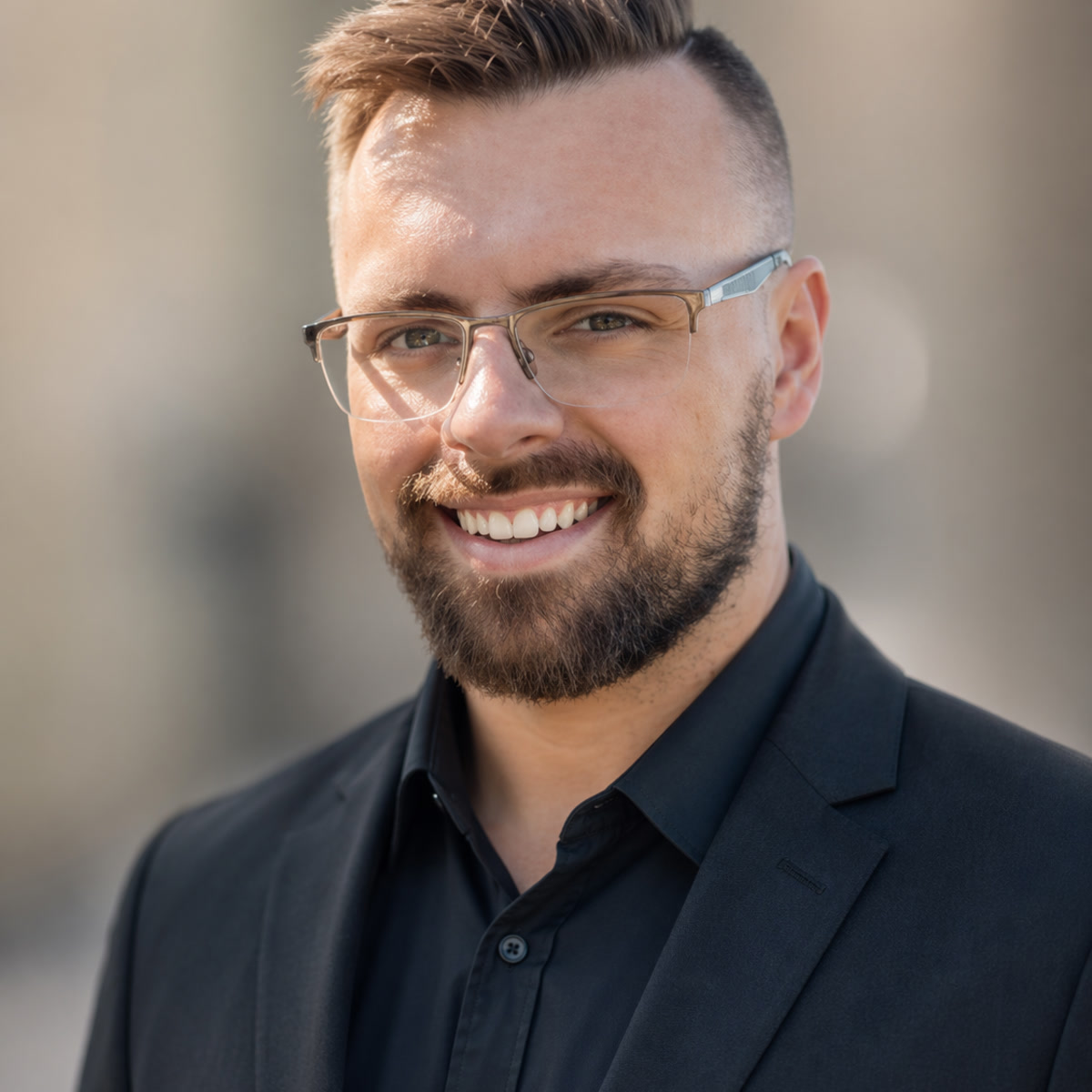 Adam Boas headshot